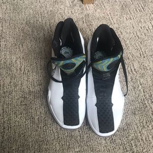 Nike N7Heritage Outdoor Basketball shoes